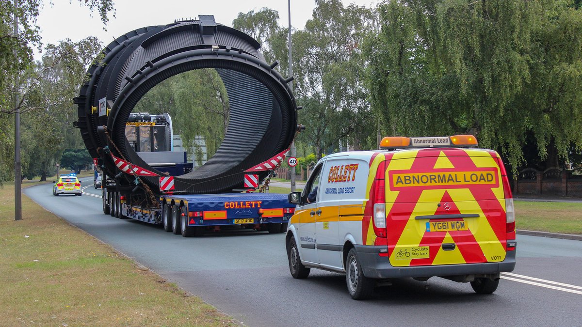 CollettLtd's tweet photo. It’s National Lorry Week!
This week we’re celebrating the people and teamwork that drive Collett forward, from the operation teams behind the scenes to the drivers on the road.
#ExpertsInMotion #NationalLorryWeek https://t.co/NyBw2U6zrC