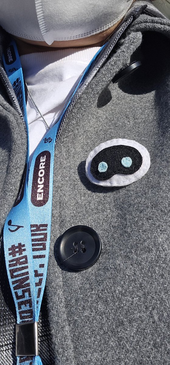 DocFloHPB's tweet image. Thank you @muuyou__  for this pretty handmade @wootteo badge.😍 
만나서 반가워요!❤️