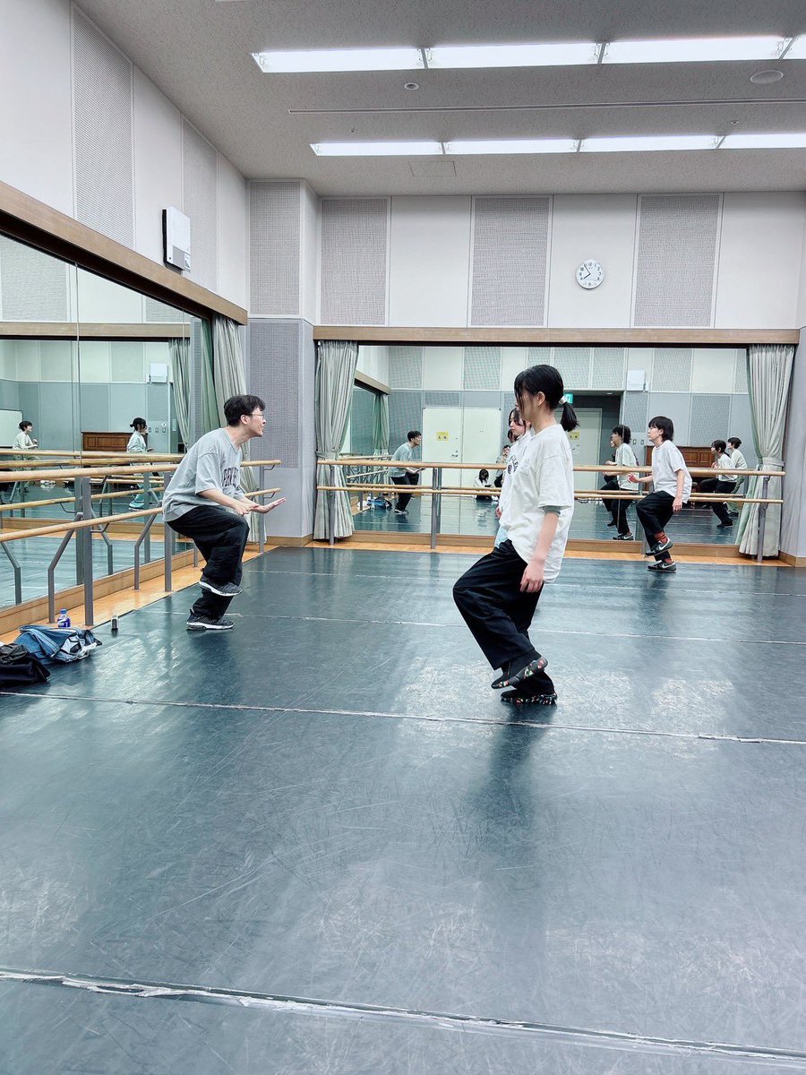 narutoro18's tweet image. 毎度おなじみ、成瀬ダンス部のご案内でございます。

今月11月が7日と21日、来月12月が9日と26日に芸術創造館で19時頃から開催いたします。
ご興味ある方はお気軽にご連絡ください。

人見知りで…なんて方もご安心、参加者全員人見知りです。もちろんオレも。