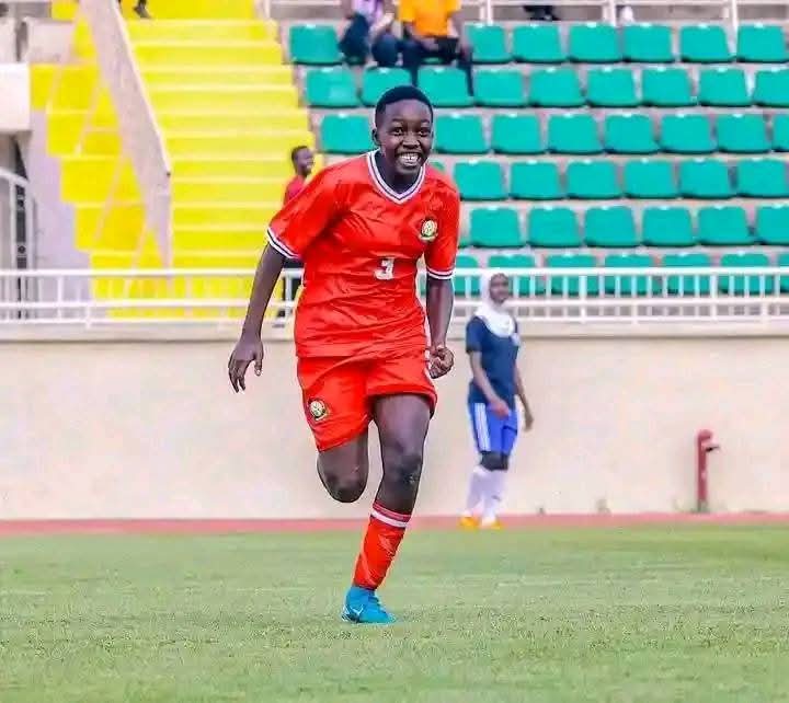Maggiee_Sasha's tweet image. Versatile player Patience Asiko has been named the new Butere Girls High School football team captain, taking over from Halima Imbachi, who is set to complete her studies this year.

#FootballKE