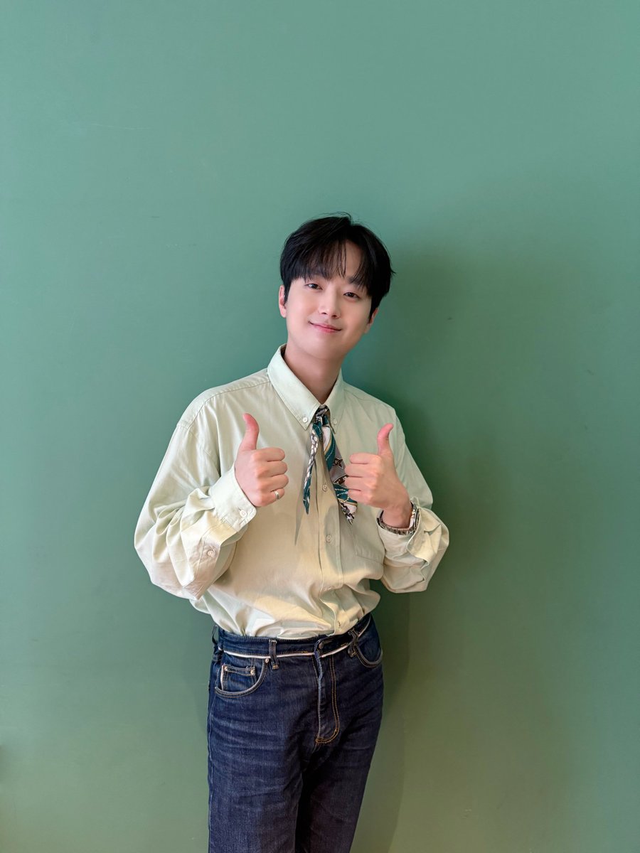 oneclick52's tweet photo. @ChanWonOfficial #이찬원
#LeeChanWon
#이찬원_톡파원25시
#이찬원_오늘은왠지 
더 멋있는 찬원님 방송에서 함께해요. https://t.co/fwJ487dnvS