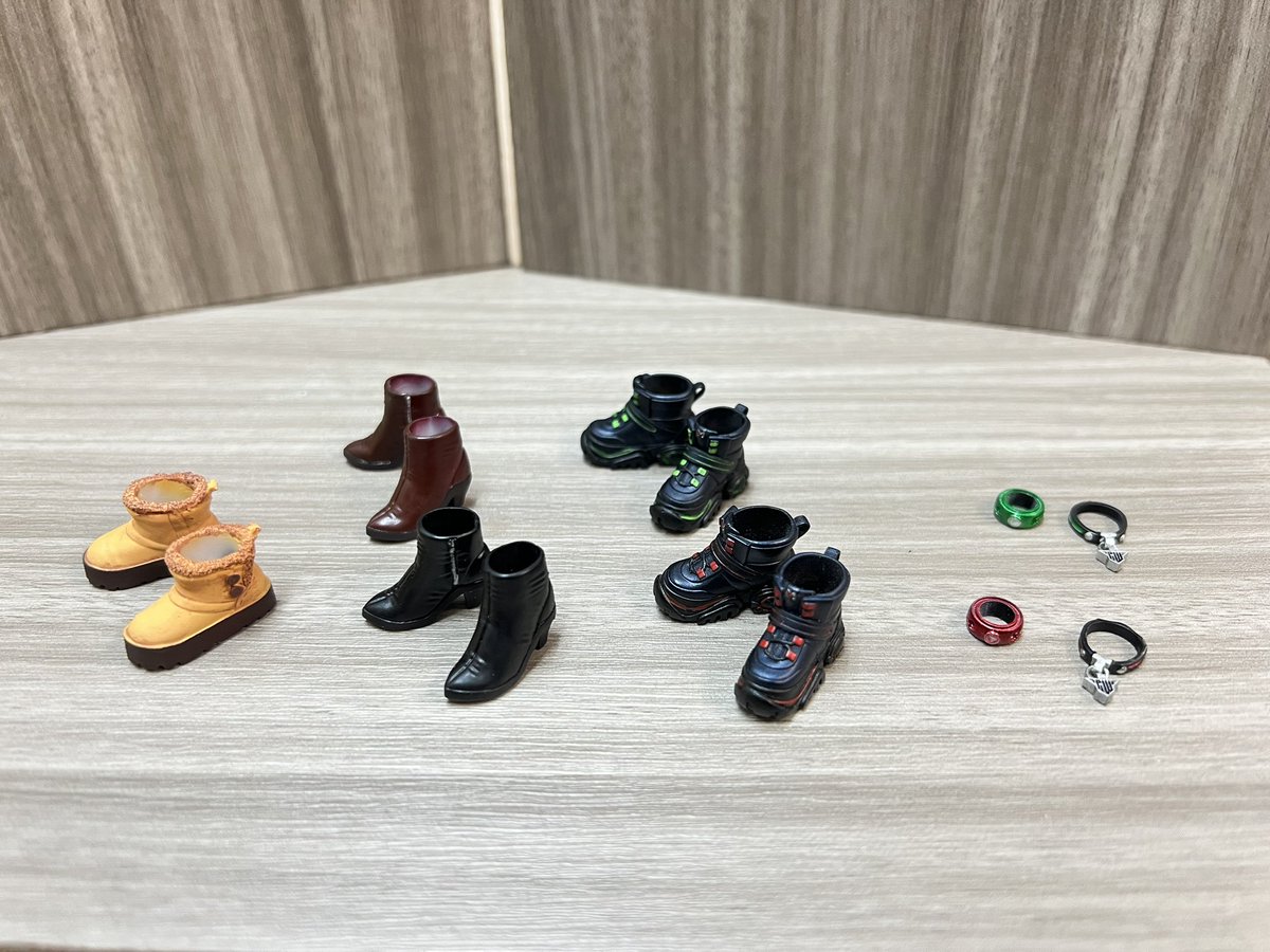 #11月になったのでフォロワーさんに自己紹介しようぜ
1／12サイズの靴や帽子、小物を3Dプリンターで作ってます
今月はAKG28に参加します
イベントでは塗装完成品も出してます
よろしくお願いします☺️