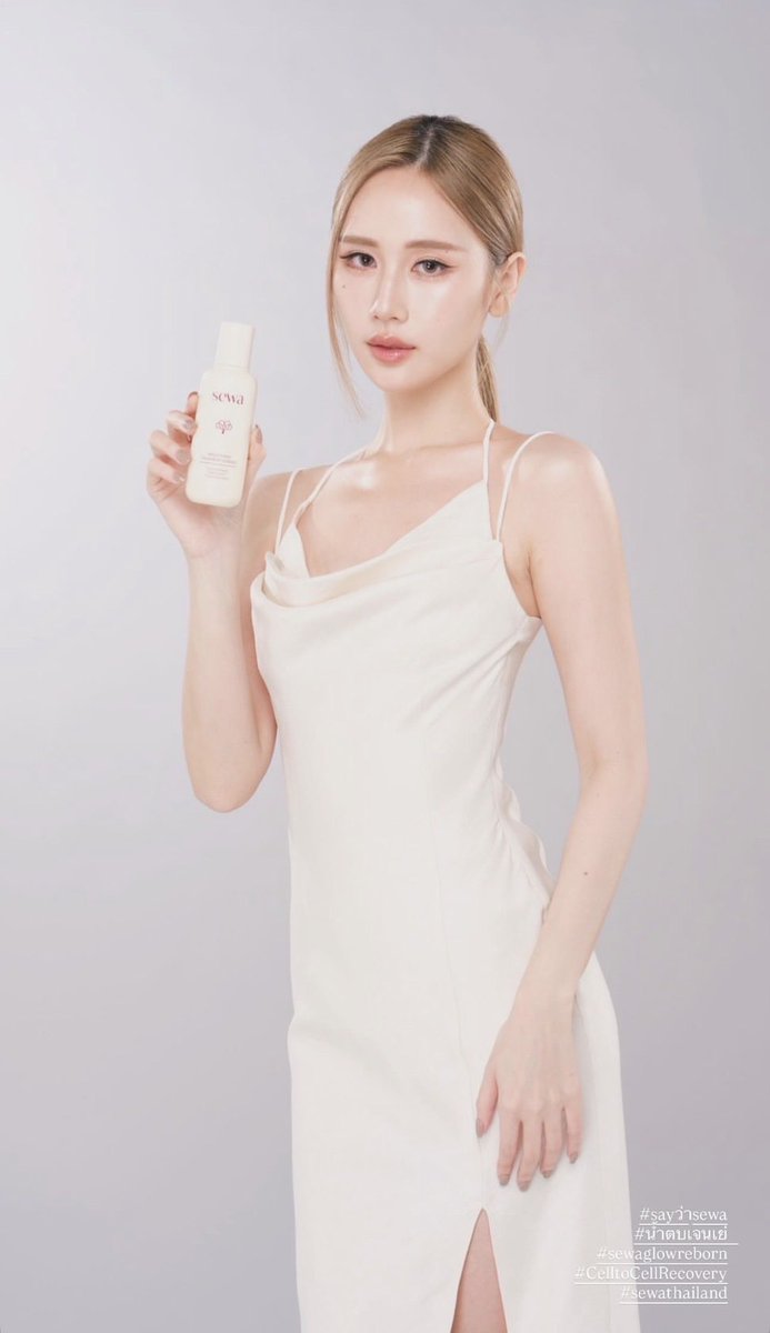 sewathailand's tweet image. ชุดแอบคล้ายกันมาก 🫣🤣

#sewaglowreborn #sewathailand #CelltoCellRecovery #น้ำตบAI #น้ำตบเจนเย่