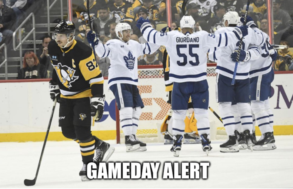 Fuzzzz21🇨🇦☮️❤️ (@justjames2112) on Twitter photo 