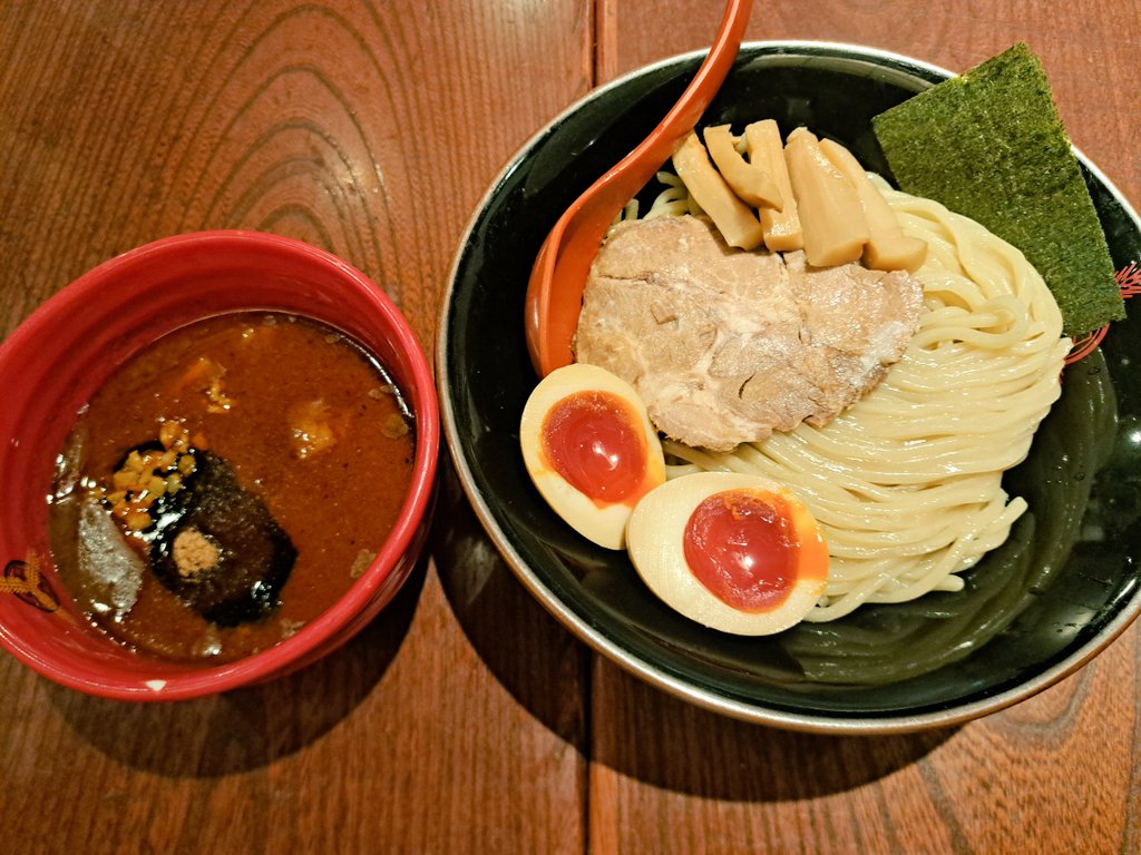 【hana ページ】 hana on X