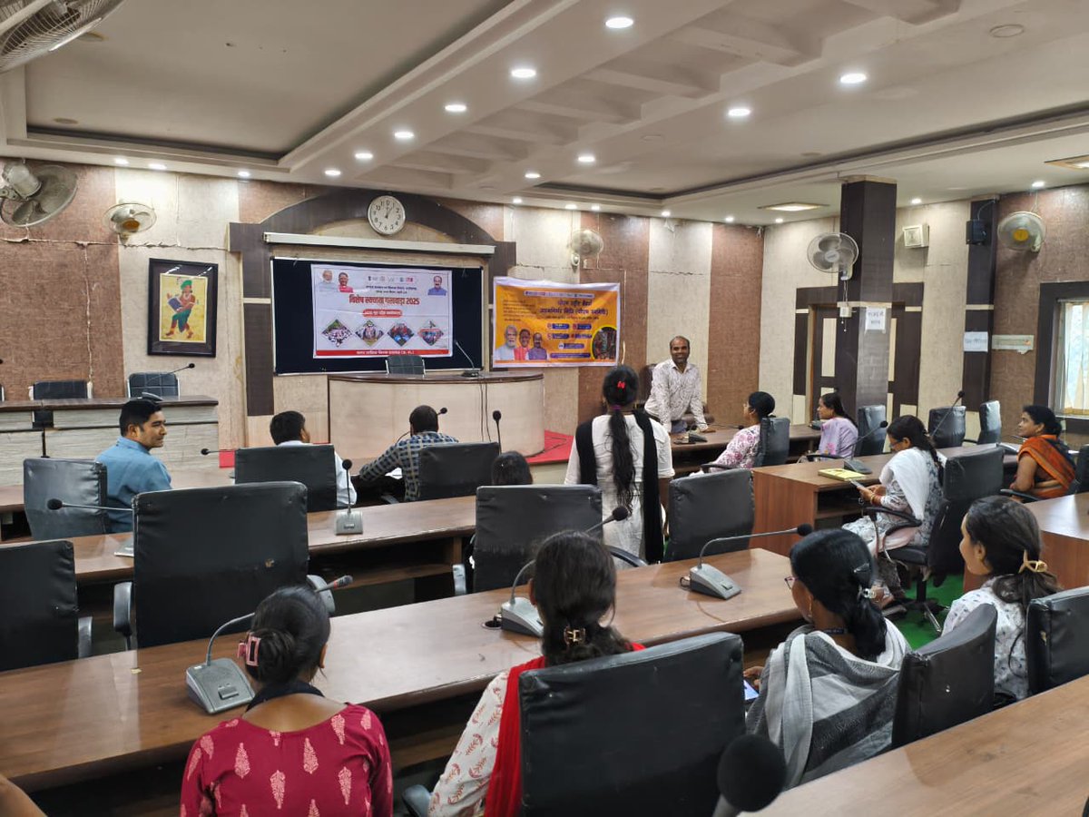 smartraigarh's tweet photo. रजत जयंती एवं विशेष स्वच्छता पखवाड़ा 2025 (स्वच्छता फूड स्ट्रीट कार्यशाला)
#VisheshSwachhataPakhwada2025
#cgrajatjayanti2025 
#Swachhotsav
#SwachhBharat
#SwachhBharatHaritBharat
#संवर_रहा_छत्तीसगढ़
#SwachhChhattisgarh
#SwabhavSwachhata #SanskarSwachhata #CMOChhattisgarh #arunsao https://t.co/tfCiByBEeD