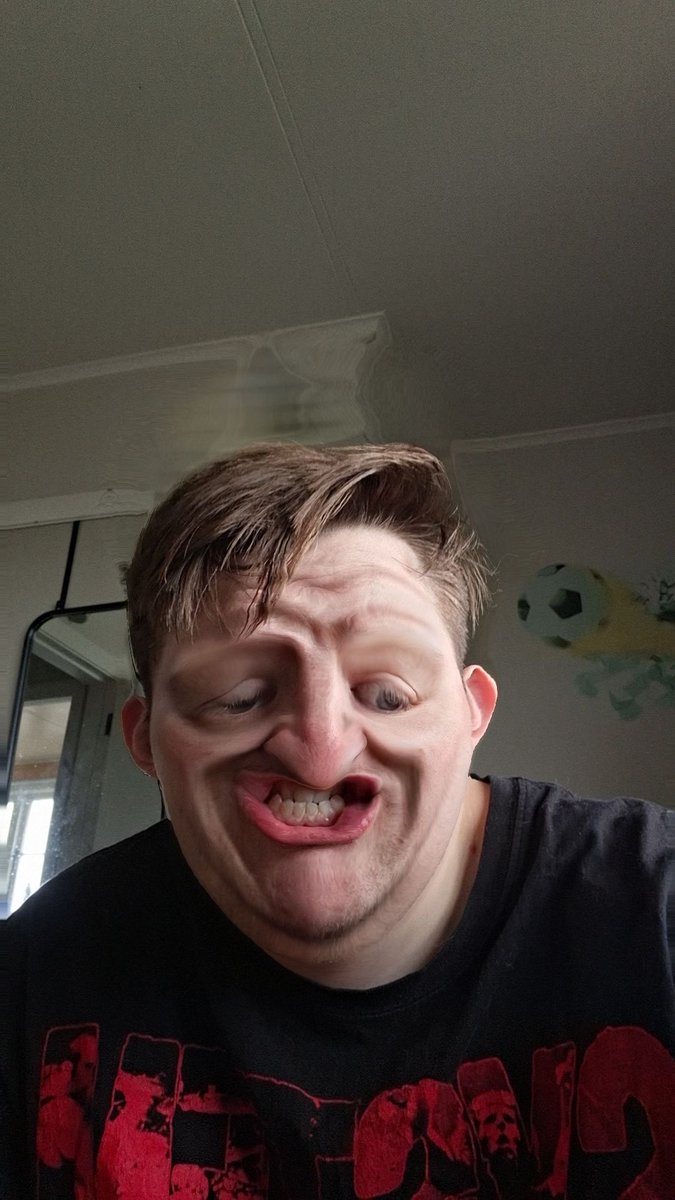 #MATCHDAY 

Tonight #gooderthanyou are out to prove they are the gooderest in their match against <a href="/TridentEsports/">Trident Esports</a>. The moment is now to show them who is worser, and it is them. 😎