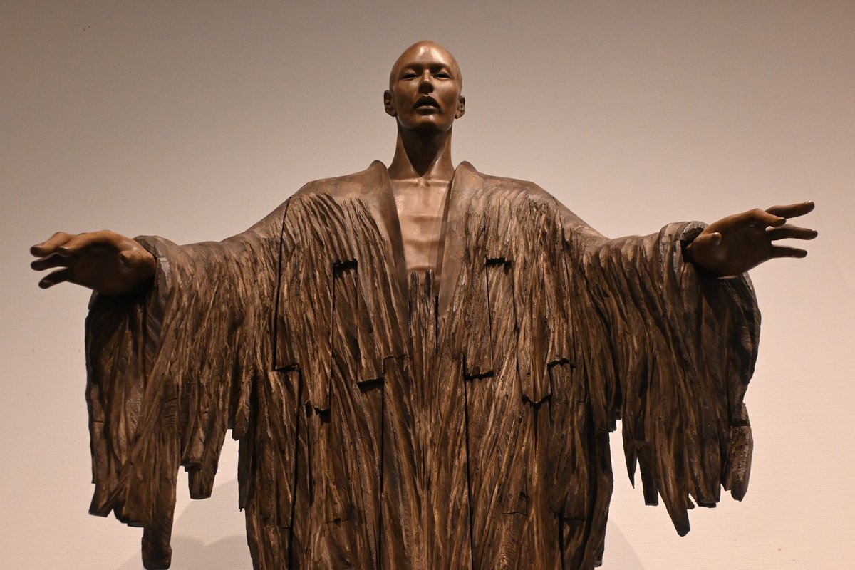 羅漢と猿の石彫刻 羅漢と猿の石彫刻 羅漢と猿の石彫刻 A SMALL STONE HEAD