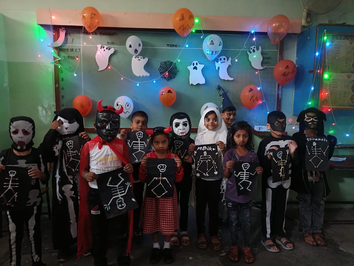 kv2_afspune's tweet image. 👻🎃 Halloween vibes at Balvatika! Our little ones enjoyed a fun-filled day of learning through play, creativity, and imagination. 🧡
Joyful learning in action at PM SHRI KV No. 2 AFS Pune! 🌟 #PMShri #Balvatika #FunWithLearning @KvsMumbai @KVS_HQ