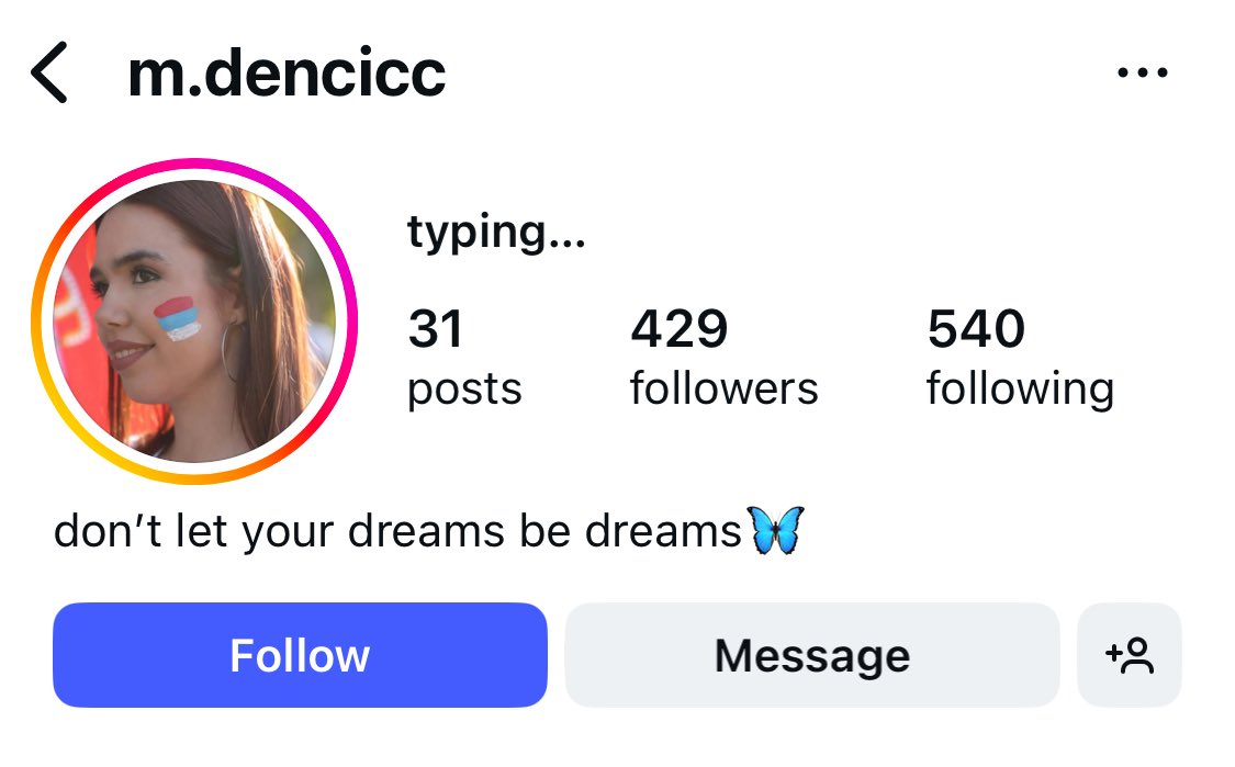 Nakaze iz sns Palilula koje su sinoć zagrljene iz sveg glasa pevale Dijani Hrka.

Šišanje na ćelavo je najblaža kazna.