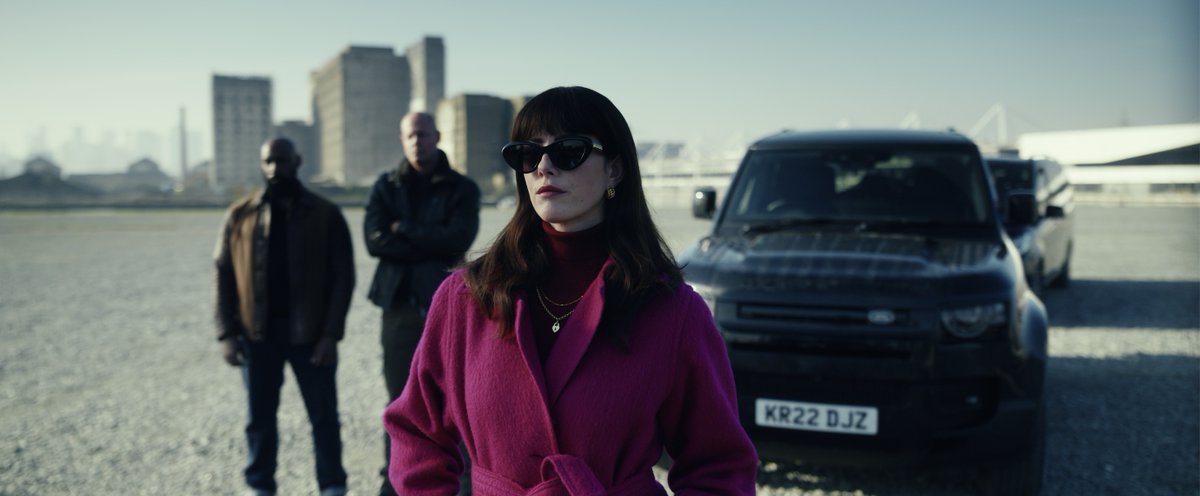 Moonagepictures's tweet photo. Eddie Horniman and Susie Glass thought they knew the game - Season 2 proves they were just getting started! 🔥
Stream Season 1 now on Netflix.
-
#MoonagePictures #TheGentlemen https://t.co/iJqy4BNfRr