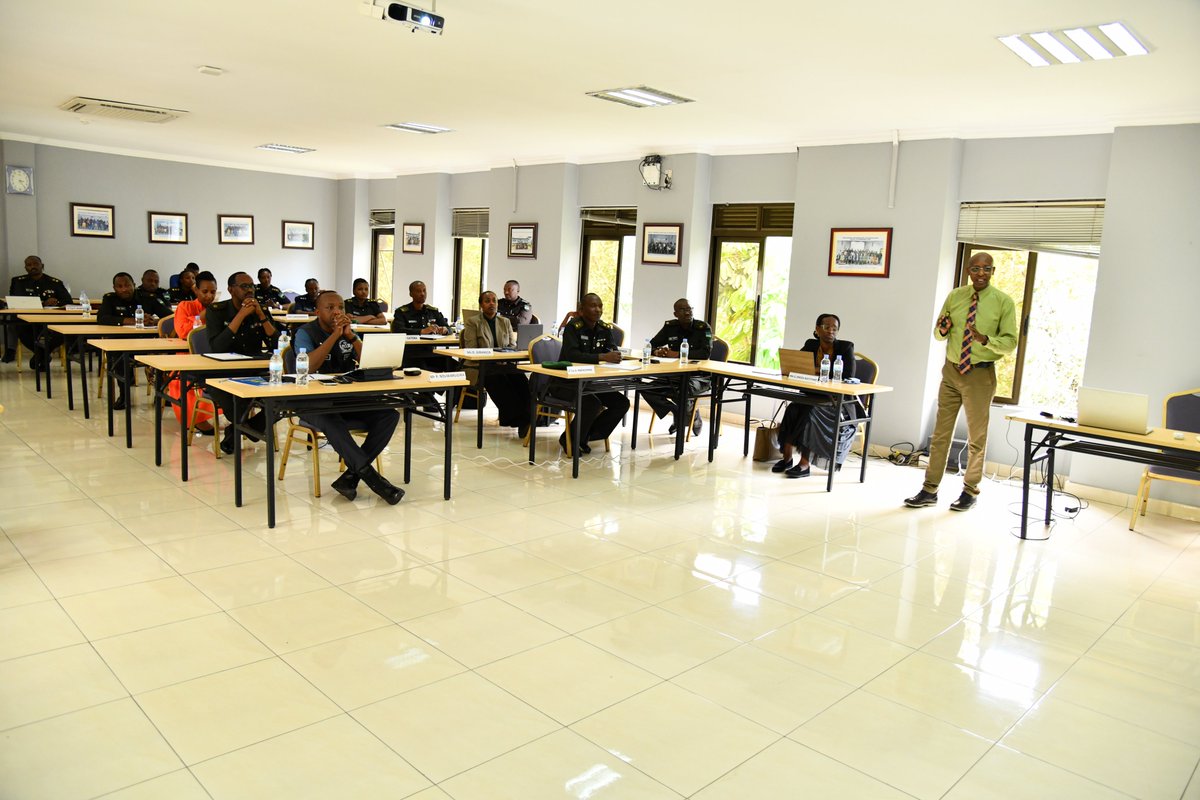 rwandarpa's tweet photo. Twenty-seven officers from the Rwanda Defence Force, Rwanda National Police, Rwanda Correctional Service, and civilian officers from various institutions in Rwanda are currently attending the International Human Rights Law in Peace Support Operations Course @rwandarpa in Musanze. https://t.co/G4LYaURkcm