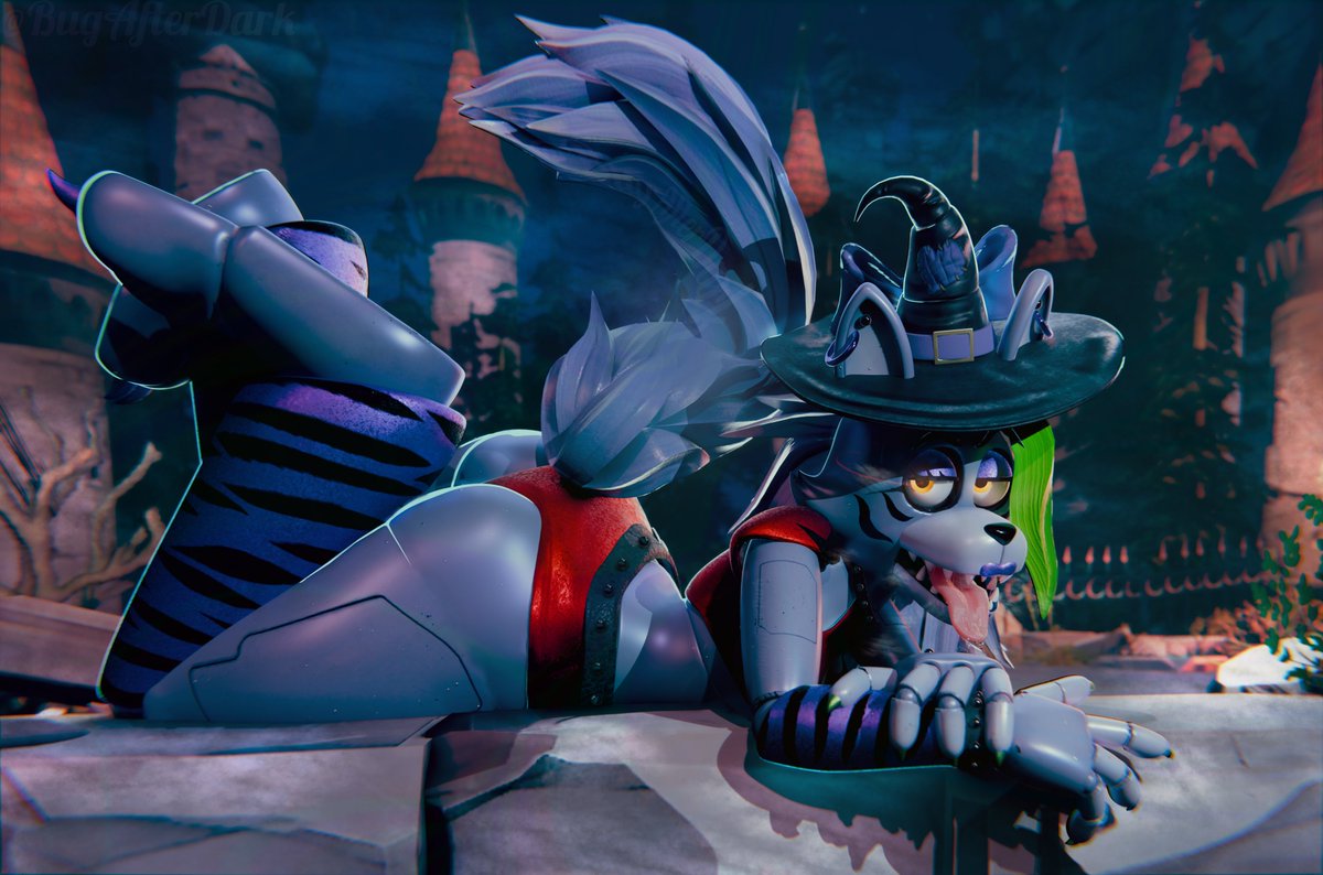 late halloween Roxanne Wolf