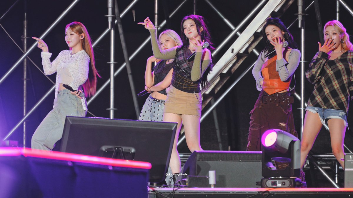 mongduck_zip's tweet image. 250426 GingaMingaYo (the strange world)

4K full : youtu.be/ekaxH8sXjrE?si…

#빌리 #Billlie #츠키 #TSUKI #つき @Billlieofficial