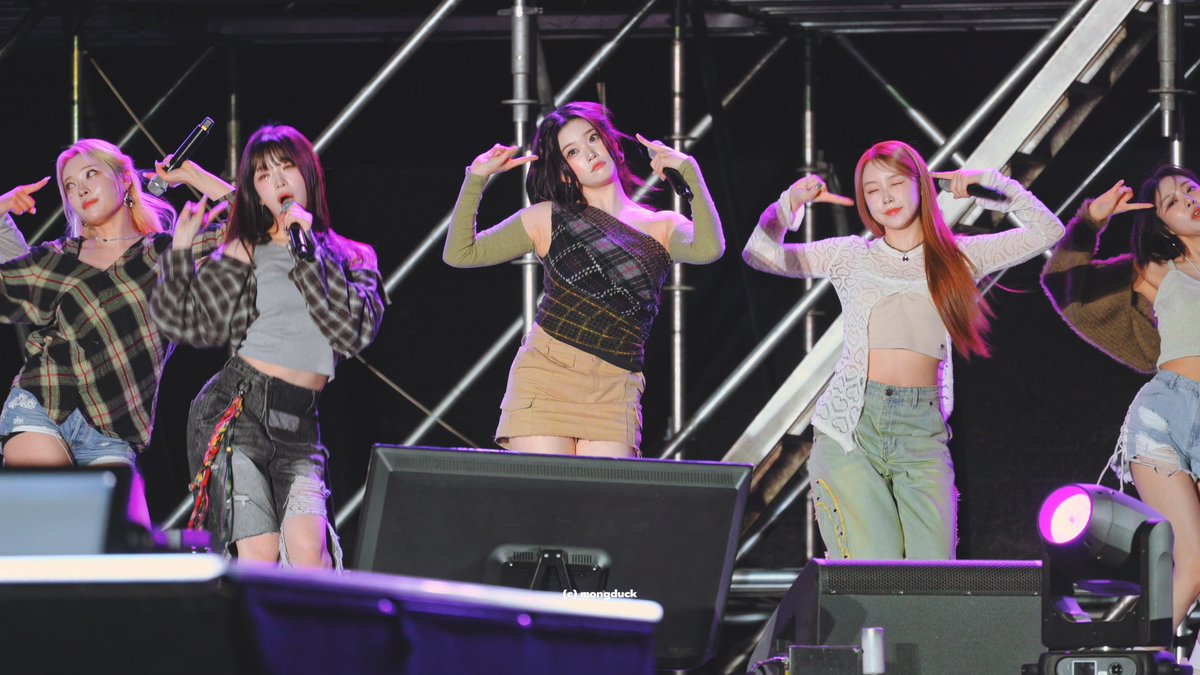 mongduck_zip's tweet image. 250426 GingaMingaYo (the strange world)

4K full : youtu.be/ekaxH8sXjrE?si…

#빌리 #Billlie #츠키 #TSUKI #つき @Billlieofficial