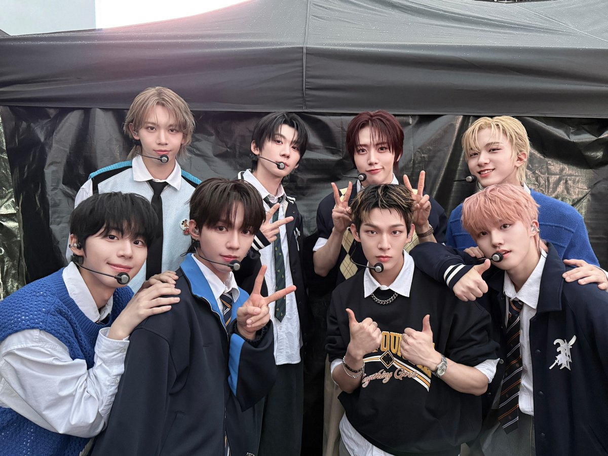 PopPlanet_'s tweet image. AHOF’s Debut EP ‘WHO WE ARE’ Reclaims No. 1 Spot on iTunes Philippines Top Albums Chart.

@AHOF_official #WHOWEARE #AHOF #아홉