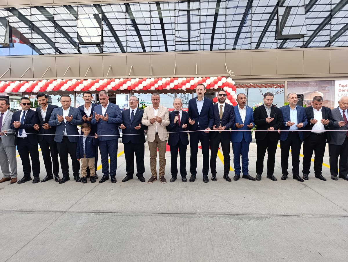 akserhanbaskan's tweet image. Kilis’imizin ekonomisine güç, istihdamına katkı sağlayacak Servet Enerji ve Akaryakıt İstasyonunun açılışını gururla gerçekleştirdik. Hayırlı, bereketli ve bol kazançlı olmasını diliyorum.
#Kilis #Hizmet #Enerji #Akaryakıt
