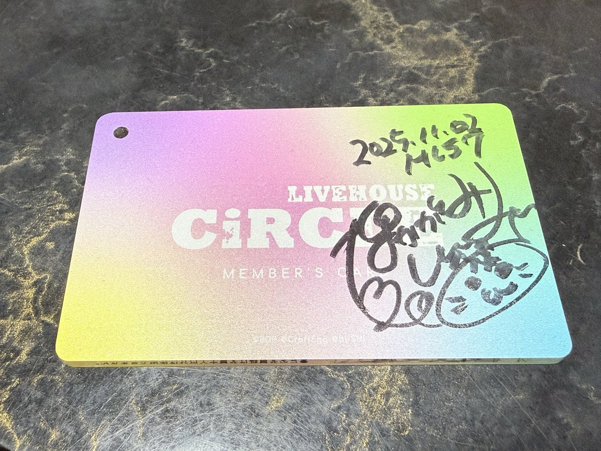 hayatan_gs's tweet image. MOTOR LIVE STOCK7にて
Pastel*Palette大和麻弥役中上育実さんから
バイザーへサインを頂いてしまいました…

会員証にもサインして貰っちゃって…

その他にも一緒のステージで歌わせて頂いたり
と色々貴重な体験をありがとうございました

 #MLS7