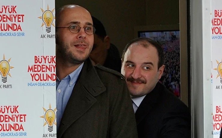 Bilmiyorum diyip susmak, konuşup şunları söylemekten yeğdir.