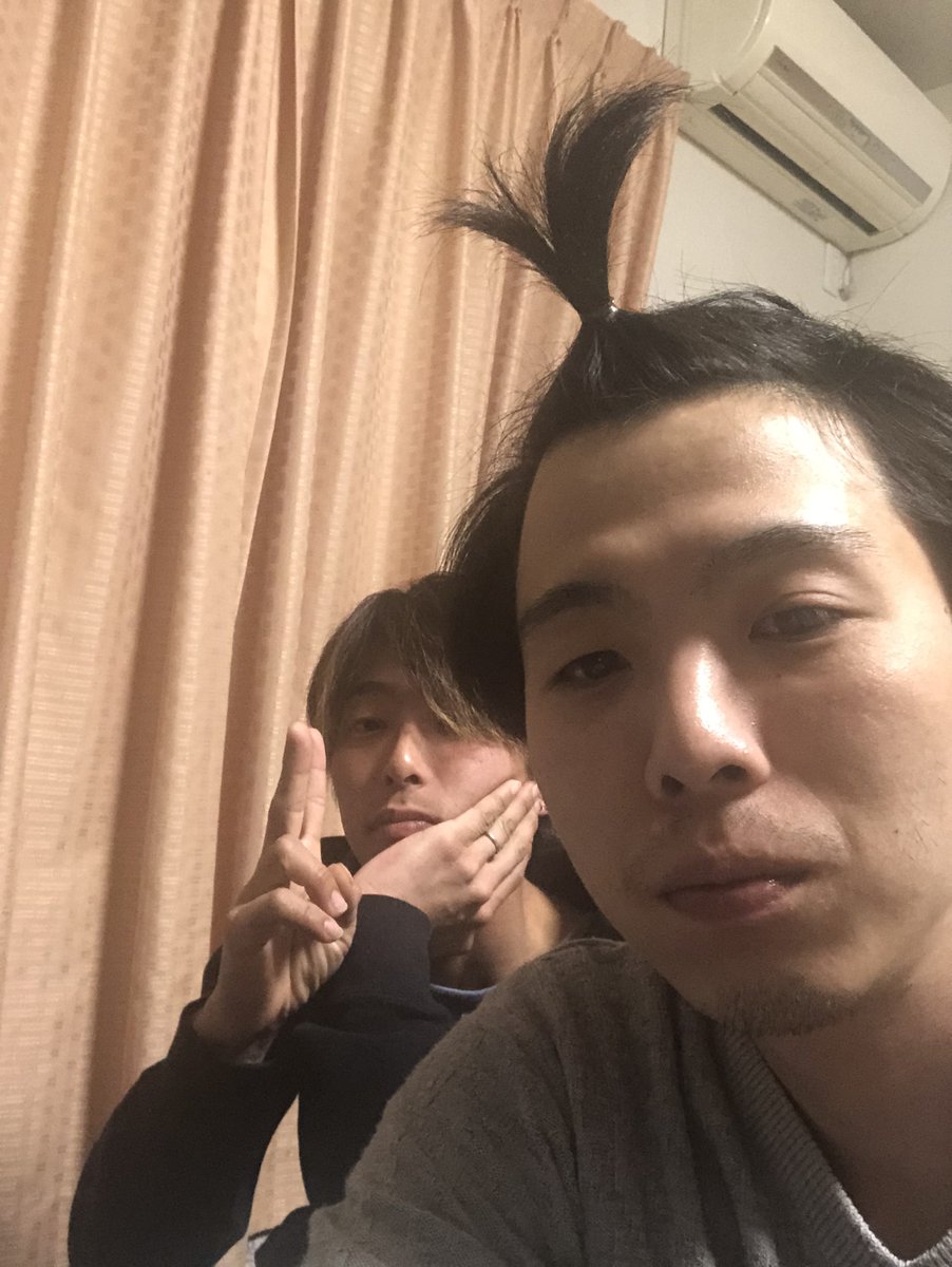 弟が前に使ってたスマホが出てきて激アツ笑
若え🤣ww