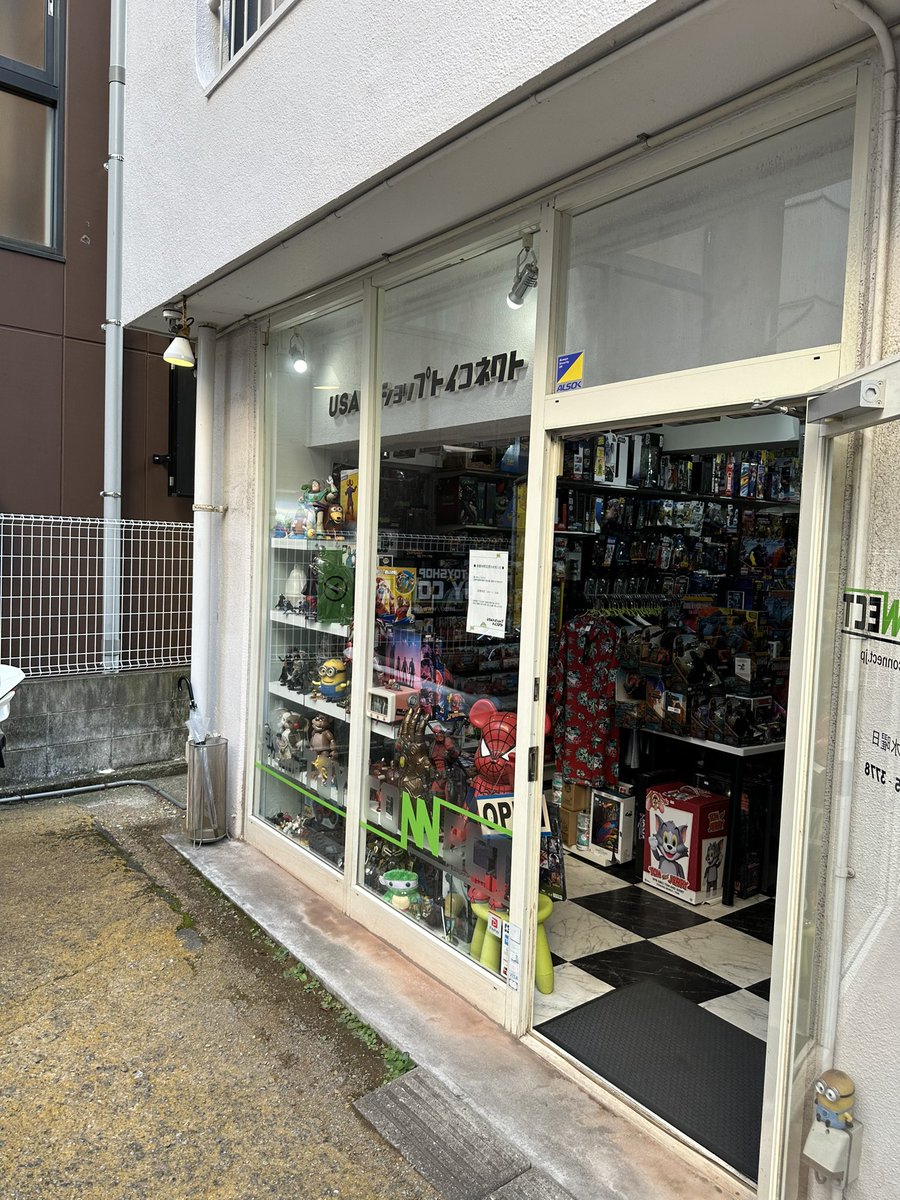 EightataN's tweet image. 福岡旅行で念願のトイコネクト行けた！
店頭にロストプレデター売ってて我慢できなくて購入！！！！