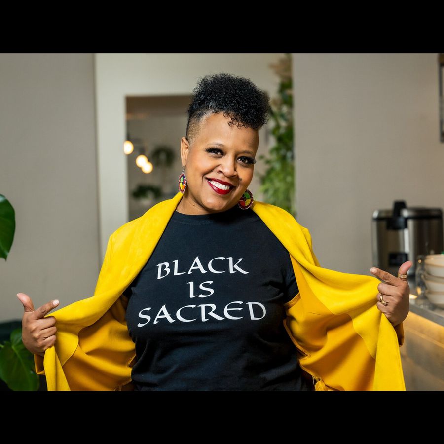 TheMatrixCtr's tweet photo. Check out this podcast from Yodit Mesfin Johnson, "Creating Change via Collective Care"

https://t.co/PI13yzGwNz https://t.co/FKnmiBUPQo