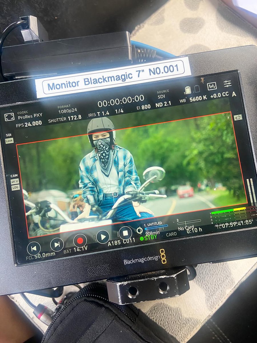 LLL 감독님이 나모 올려 주셨어😍

#beckysangels #LongLiveLove