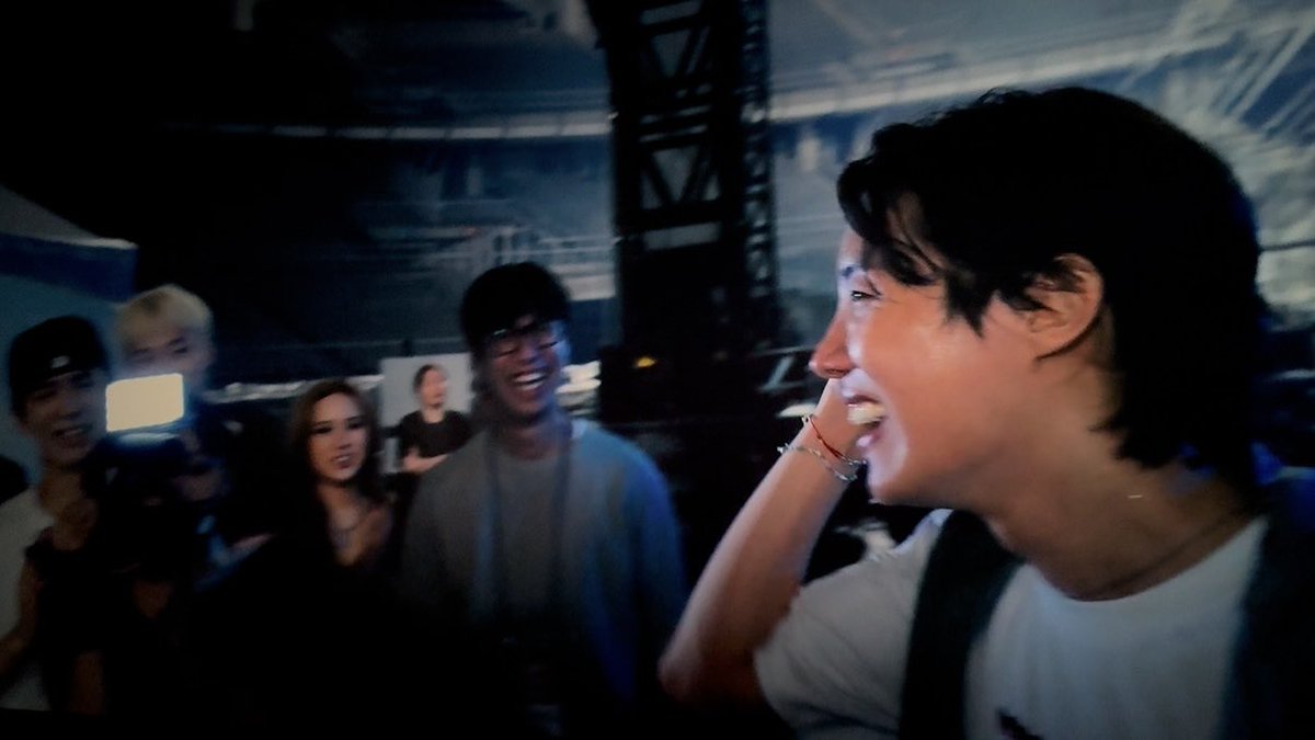 jayhopist's tweet image. “doing what i love and being able to challenge myself, things like that are really moving […] i don’t think a single moment was wasted. as j-hope the artist, it was a really important time. including the military, everything. i had fun i was happy”

vote #JHOPE for #2025MAMAVOTE