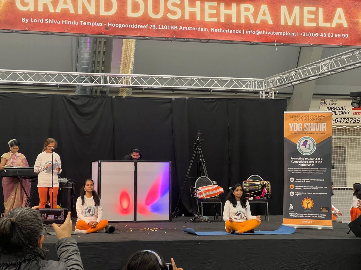 NetherlandsYSA's tweet image. NYSA was proud to have our Yoga workshop in the #Dussehra Mela Amsterdam at Shiva Hindu Temple Amsterdam.
@WorldYogasana @yogasanabharat @world_yogasana @mdniy @DrJaideepArya @mansukhmandviya @RakshaKhadse @narendramodi @narendramodi @Dev_Fadnavis