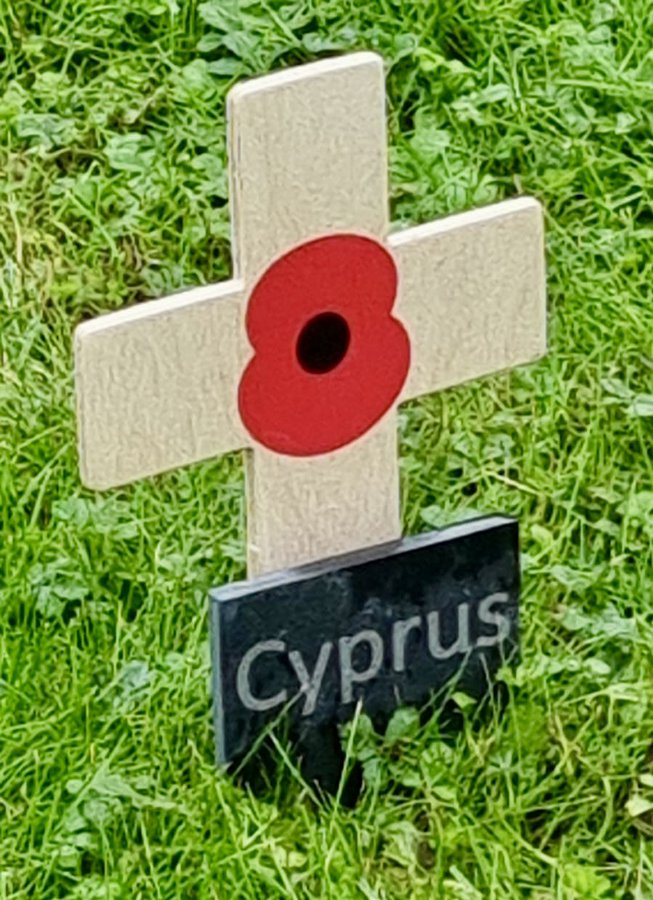 CyprusInUK's tweet photo. At the invitation of @CommonsSpeaker @LindsayHoyle_MP, HC @KourosKyriakos attended the annual opening of the @HouseofCommons #GardensofRemembrance in New Palace Yard, Palace of Westminster, honouring all who served and sacrificed in conflict. 🌺 #LestWeForget #CyprusinUK https://t.co/uSeP1EQDjD