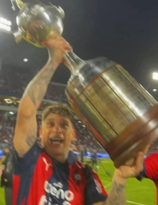 Ganaron un partidony estan así, legalmente no hay nadie mas vyro que un cerrista🤣🤣🤣🤣🤣🤣🤣