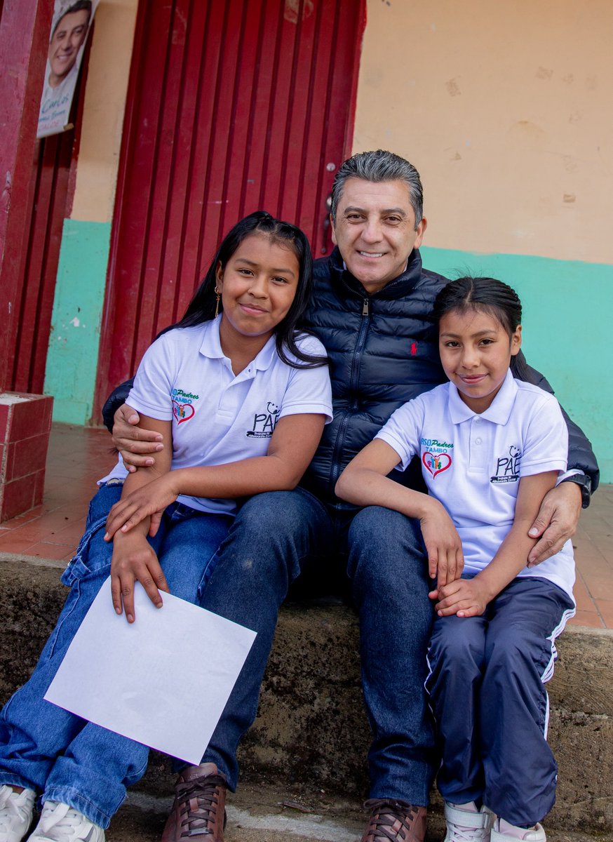 Cumpliendo con la palabra y guiados por la fe llegamos a la Institución Educativa Santa Elena, sede La Cabrera, ubicada en la vereda El Canelo, un sector rodeado de hermosos paisajes, en el que la comunidad trabaja la ganadería y diferentes líneas productivas. 

Durante la visita