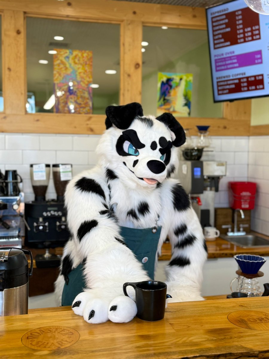 Sacred_Beans_Co's tweet image. ☕🐾 Finn’s got your coffee ready!

Reminder that Animal Café Night is almost here — this Fri, Nov 7 | 4–9 PM MT at Locus Coffee Bar 💚

Come hang out, suit up, and vibe with us over fresh brews &amp;amp; good company!

#MixedCandyMonday #AnimalCafe #SacredBeansCoffee

🪡: @mixedcandy