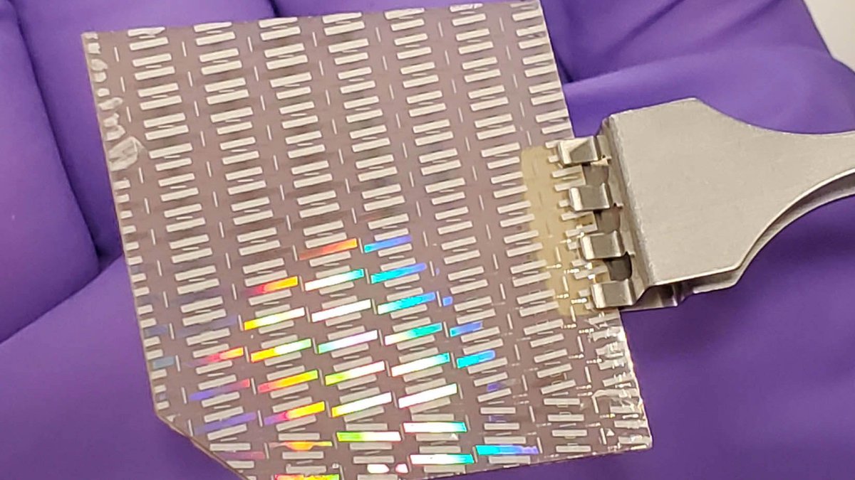 OSUengineering's tweet image. Breakthrough @UMaine research tested at Ohio State&apos;s Nuclear Reactor Laboratory ⤵️