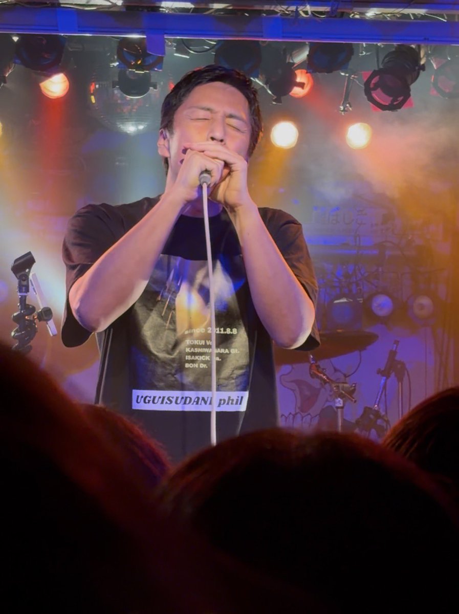 a_ka_88's tweet image. 「ザ・アーリーヌードルズが鶯谷フィルハーモニーとON AiRと一緒にLiveやらせてもらいます」

アメトーークのバンドやってる芸人繋がりで実現した豪華なスリーマンライブ！
それぞれの音楽とトーク盛り上がりました！最高に楽しかったです！

#ザ・アーリーヌードルズ
#鶯谷フィルハーモニー
#ONAiR