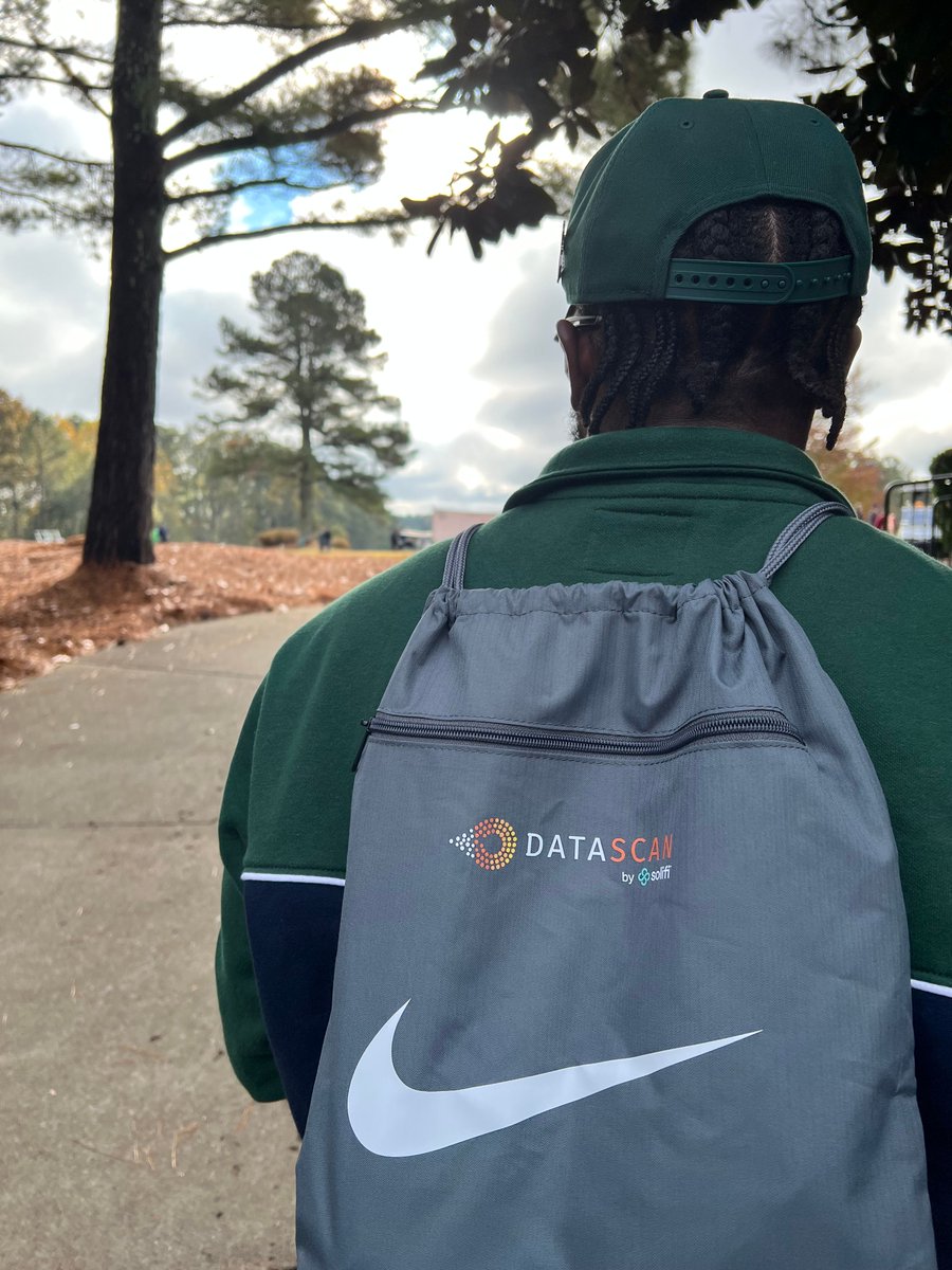 OneDataScan's tweet image. Fore!⛳️ The DataScan Classic is officially teeing off! Grateful to support a great cause and connect on (and off) the green.