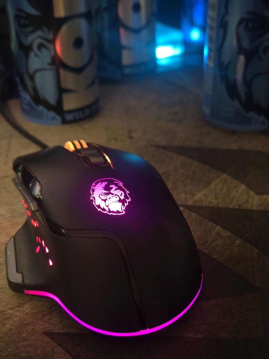 So junge jetzt wirds aber sexuell, hab mir ne verfickte kong strong Maus dazu geholt jetzt erstmal #dauersteifzocken