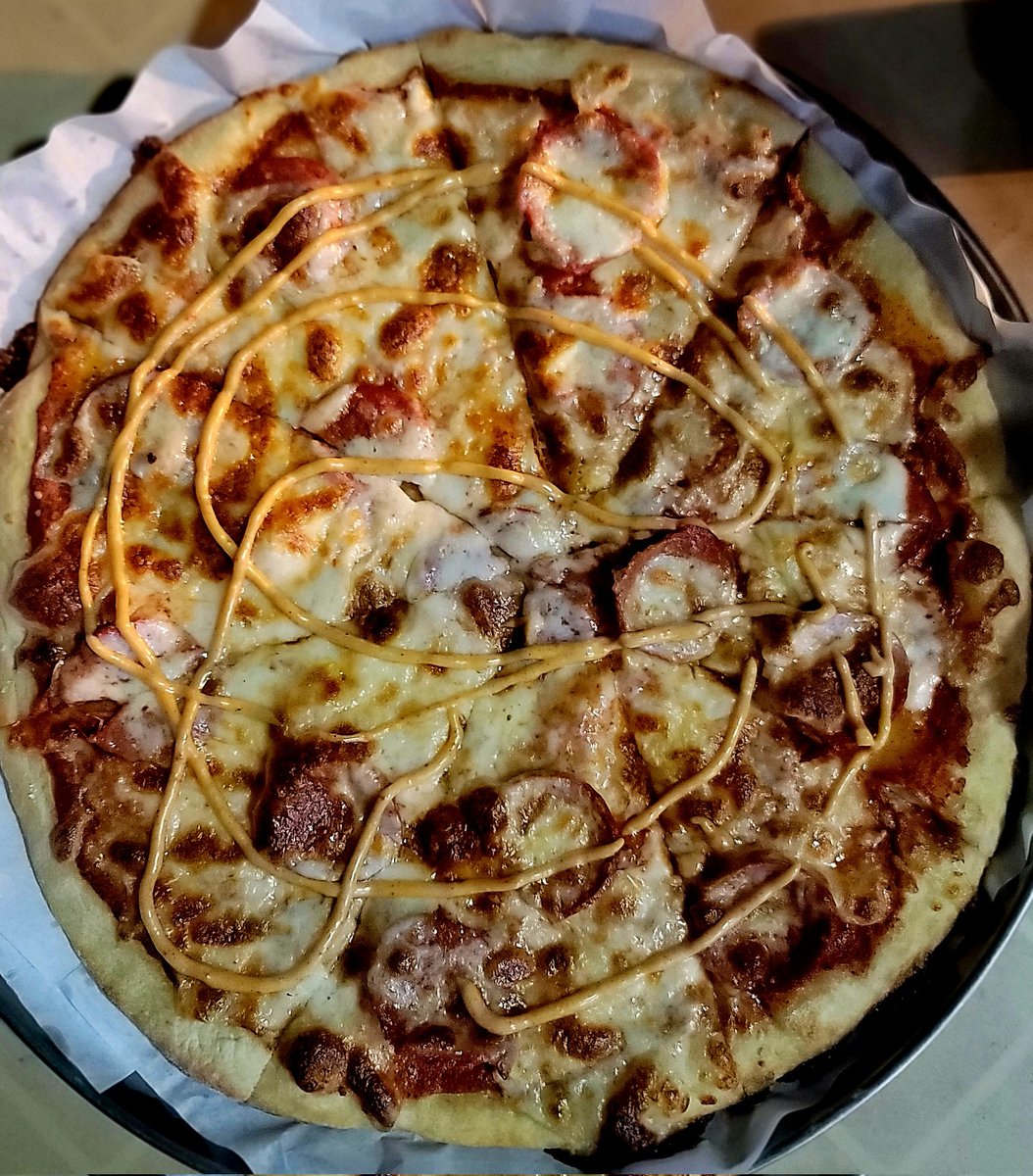 البيتزا بعد الشاورما 😋🙂👍😍