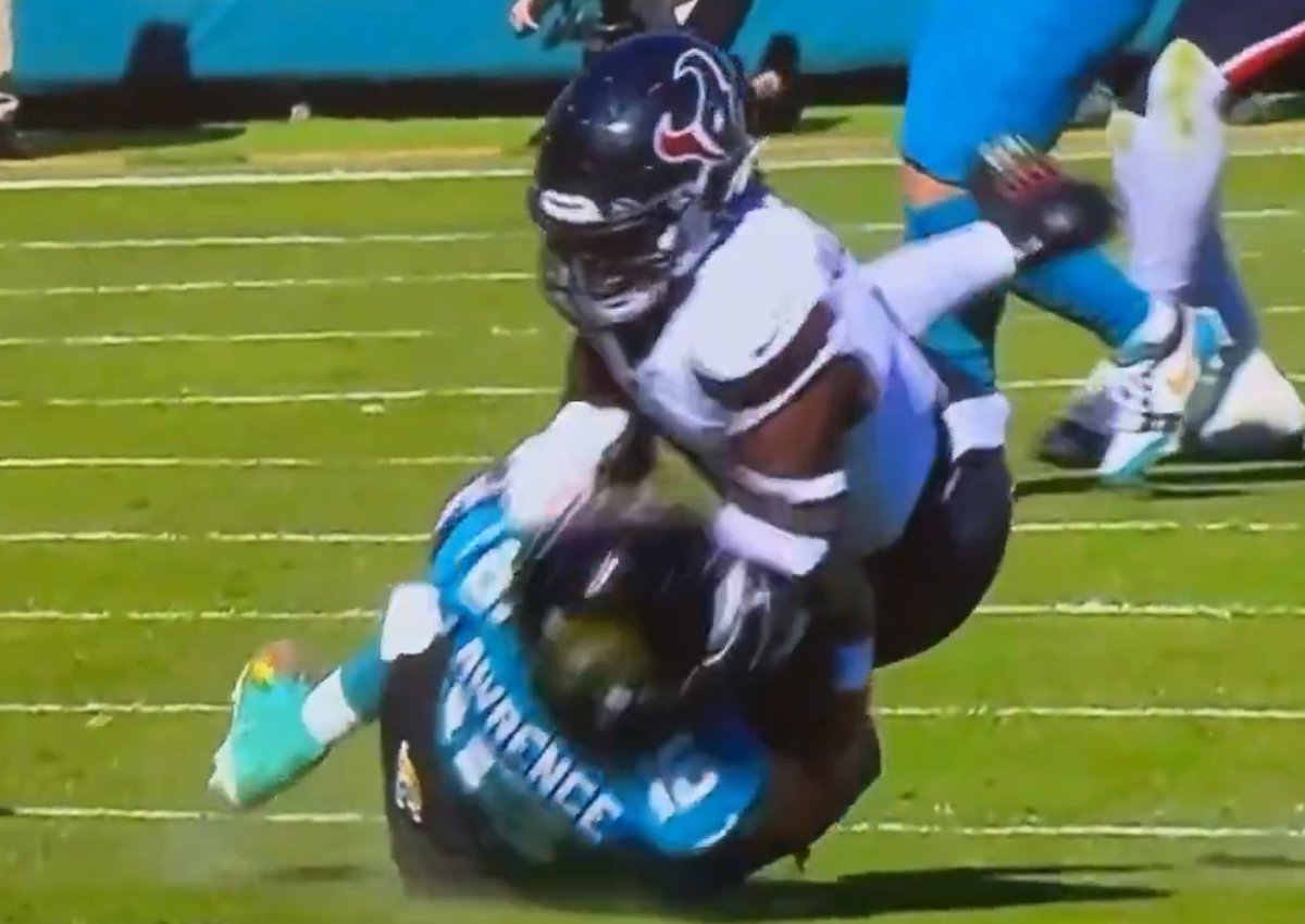 _ChinChilva's tweet image. Texans Fans think these are the same plays.  Stupidest Fans I've ever seen
