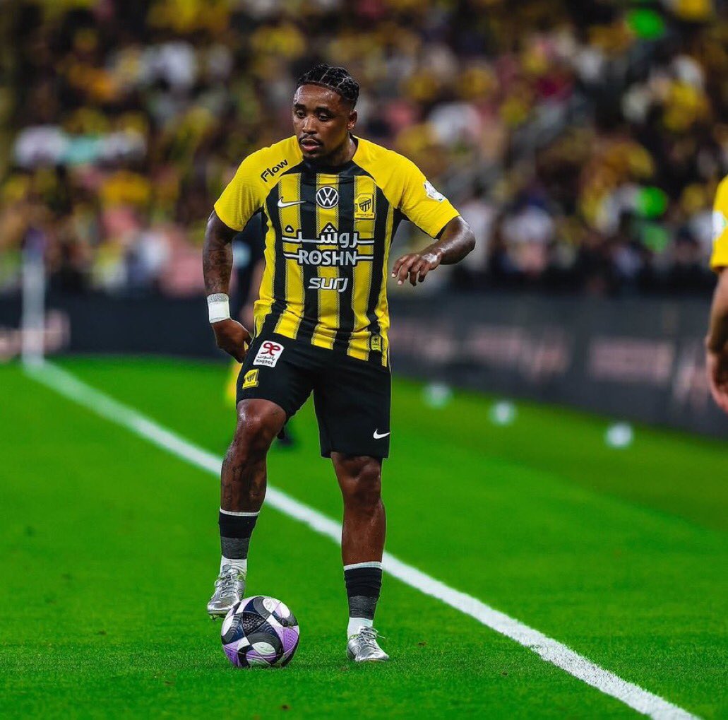 اختلاف كونسيساو مع بيرجوين بسبب وزن اللاعب فقط، وقام بتطبيق جدول خاص للاعب من اول حصة تدريبية للمدرب..