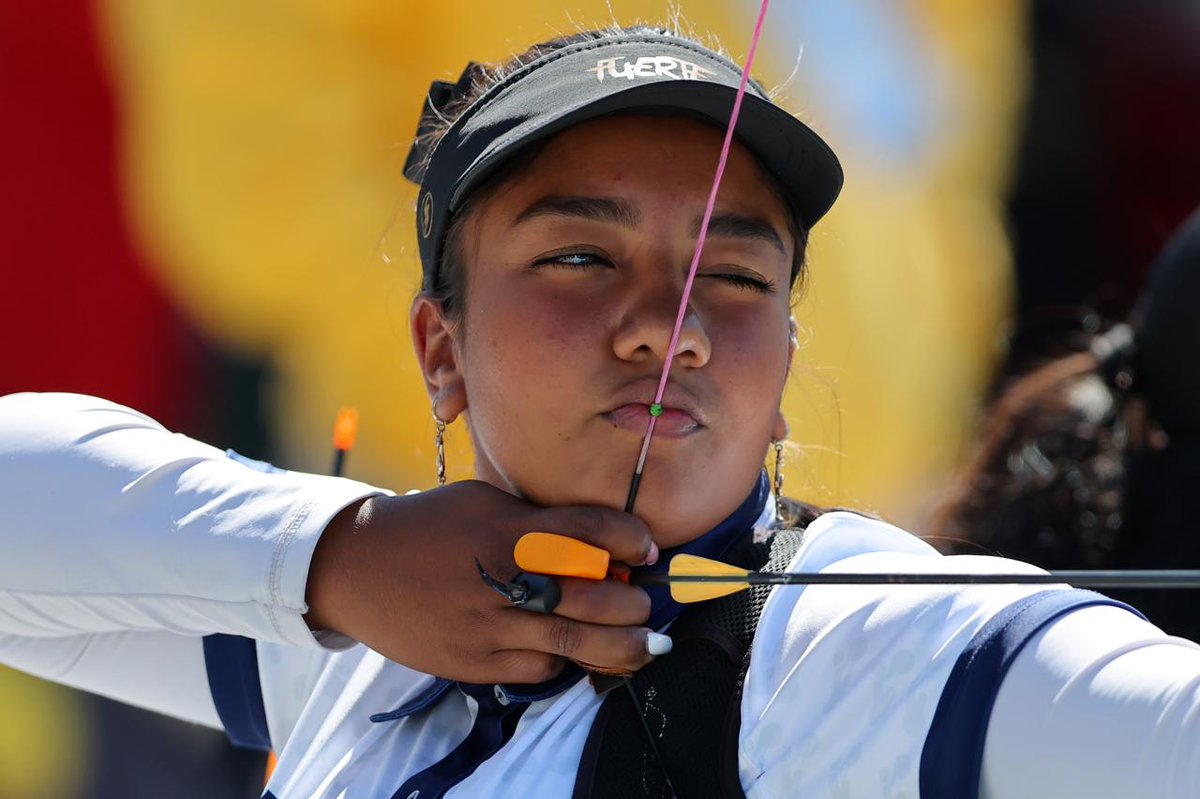 MinDeporteCol's tweet photo. ¡Flechas doradas para Colombia en los Panamericanos Juveniles #Chile2025! 🥇

En la modalidad mixta recurvo de paratiro con arco, la precisión de la dupla colombiana se hizo sentir. Maira Alejandra Mosquera y Juan Felipe González vencieron 6-2 a 🇧🇷.

#imPARAbles https://t.co/r5R7MFZzvG