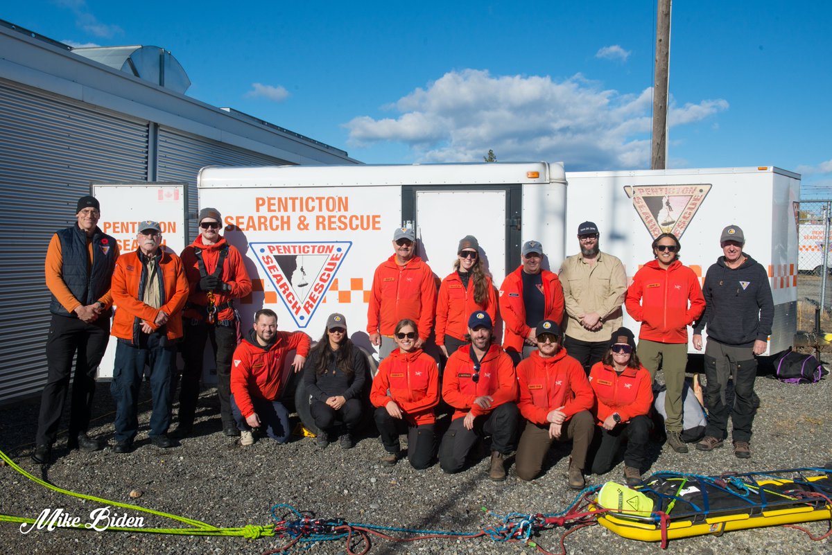 Penticton Fire Photographer - Mike Biden tweet media