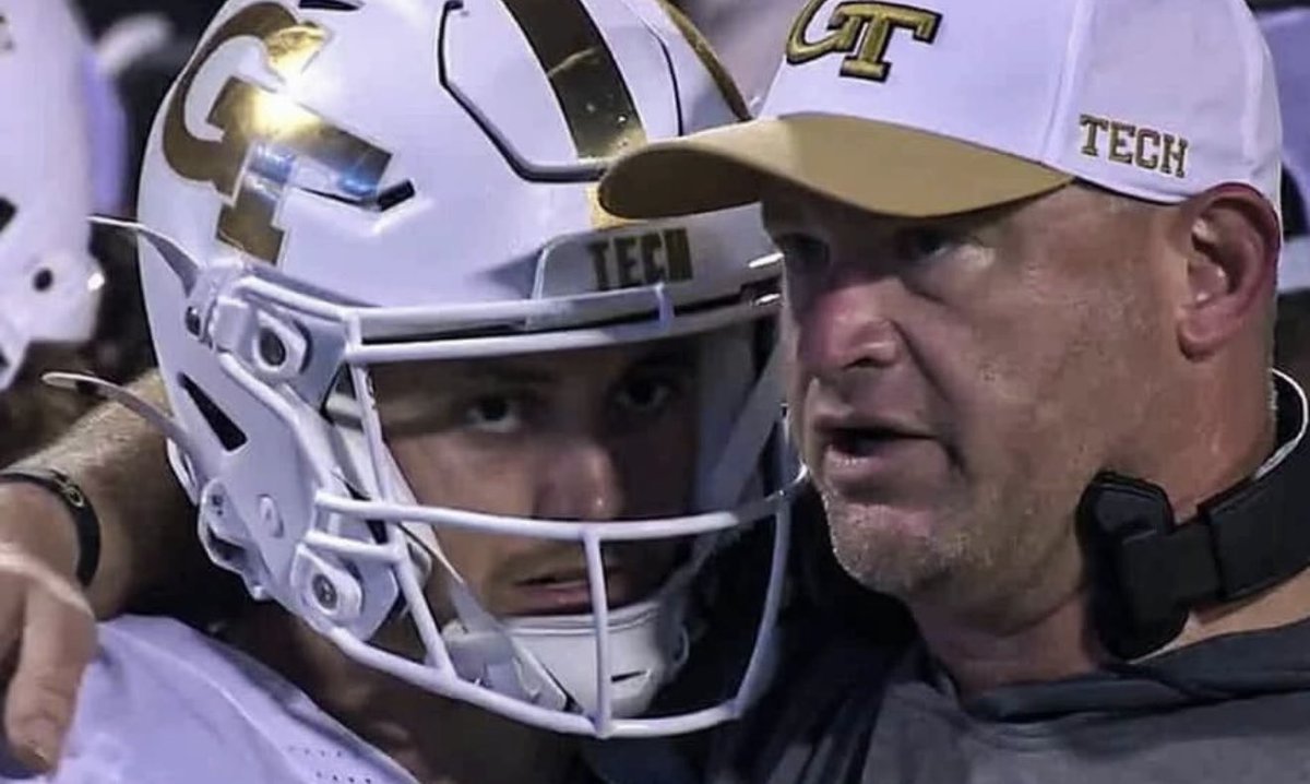 511 yds, 4 TDs, 71% compl. 

<a href="/HeismanTrophy/">The Heisman Trophy</a> I want to vote for #HaynesKing