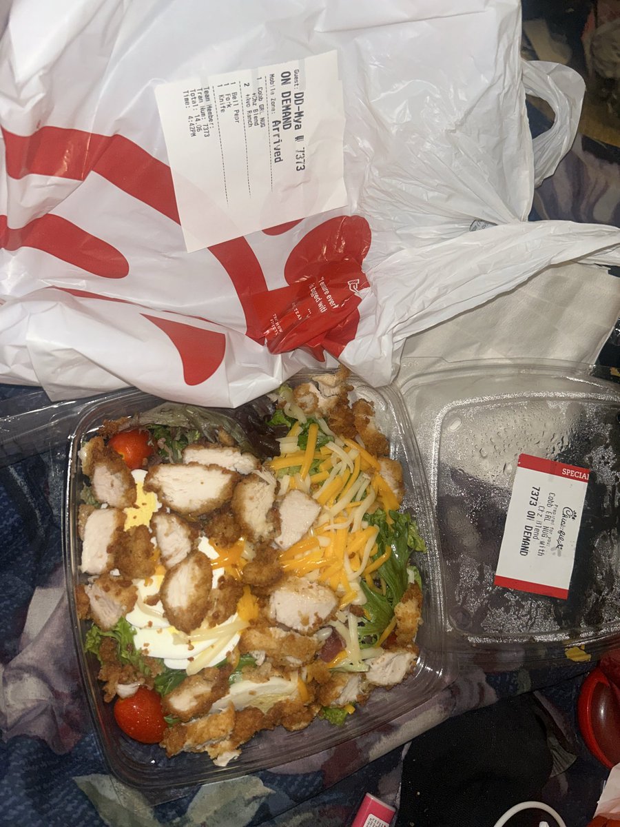 thecoldest_ever's tweet photo. @ChickfilA and @DoorDash both refuse to take accountability for my order that I couldn’t eat, even with proof I was denied any type of remake or help for that matter. https://t.co/9qEJjvP6z6
