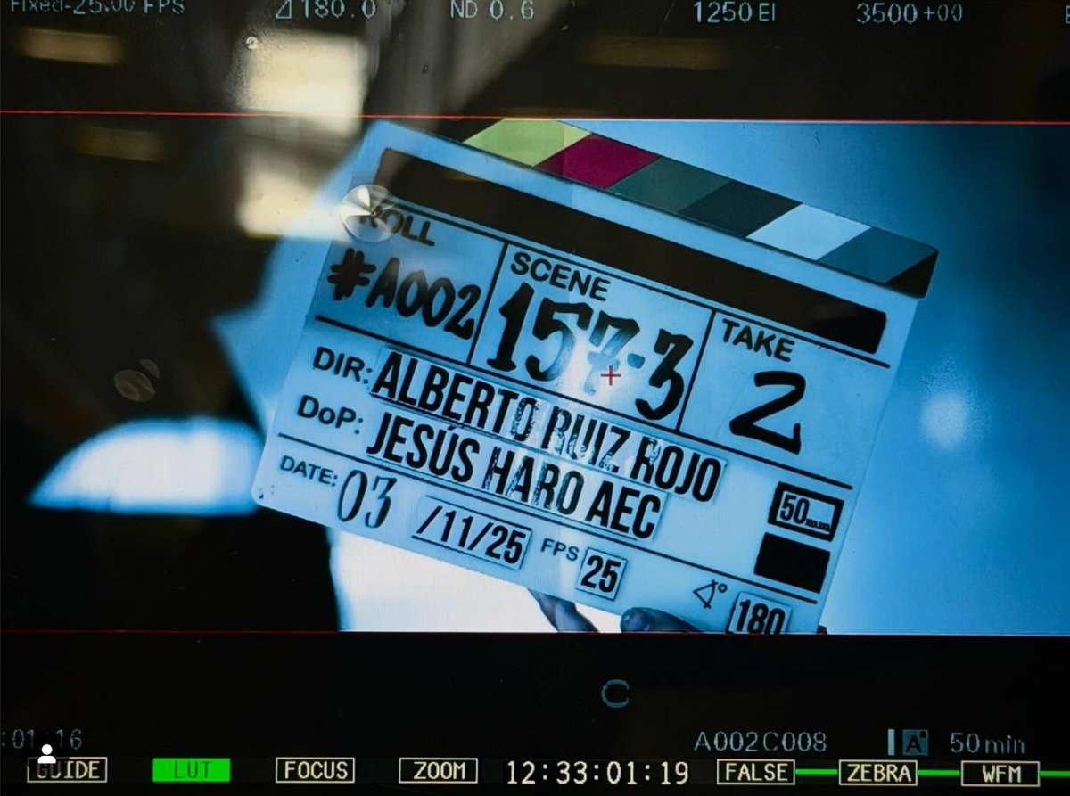 El Sr. Director nos ha puesto la claqueta 🎬
Por favor...¿ alguien le puede explicar a este hombre que somos una legión de Ansiosas y NO poner el título no es bueno para la nuestro ? 😅😅😅
#CanYaman
#Kaplan