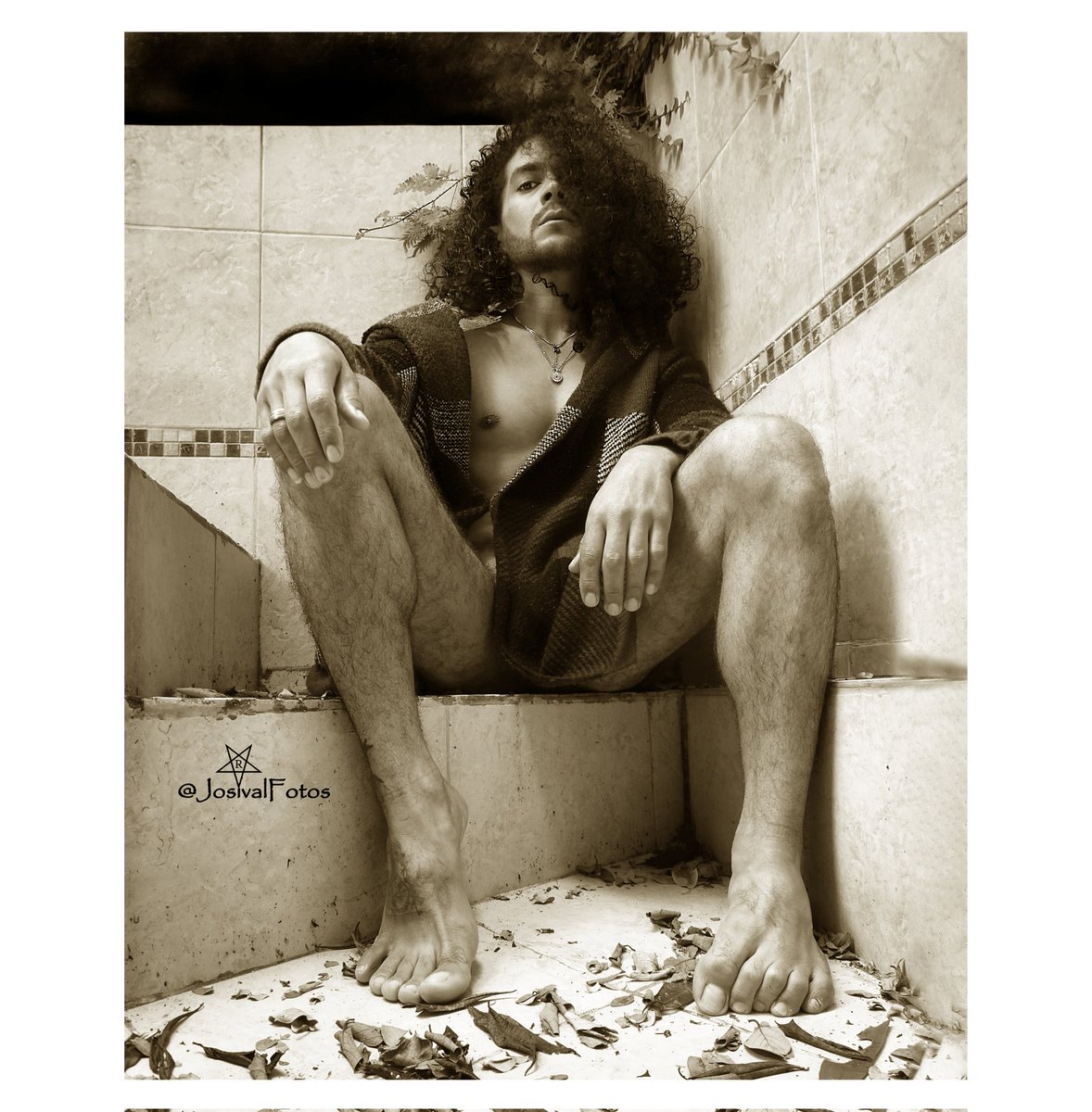 JosivalLust's tweet photo. „Ich denke an all jene, die mich geliebt haben und denen ich nicht zugehört habe.“
(Alberto Acosta-Pérez, kubanischer Dichter, 1957–2012)

Model: #Davidro Nr. 7
Foto: @JosivalFotos

Siehe auch: @JosivalNegro und @RostrosCubanos

#Montag #3November
#Mann #Künstler #Sänger https://t.co/yyDJPL6jBS