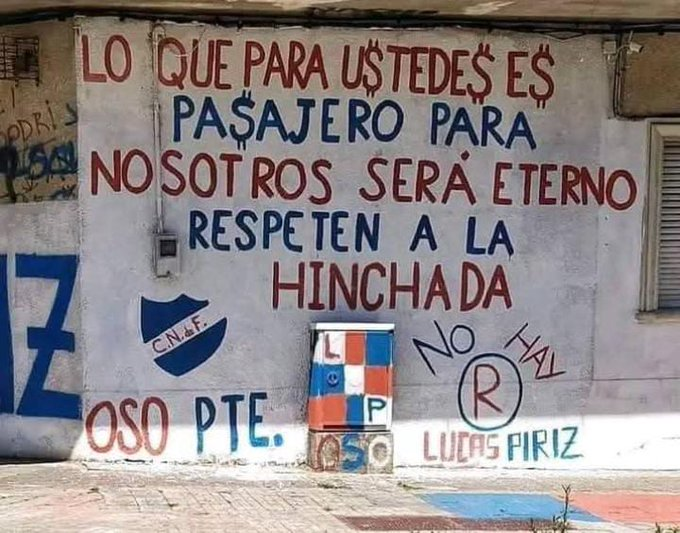 HoyNacional's tweet photo. El Domingo se Espera al Equipo ANTES DE LLEGAR AL FRANZINI y Tenemos que Demostrarles que ESTÁN EN NACIONAL NACIONAL ... PARA NOSOTROS SOCIOS E HINCHAS cada PARTIDO ES UNA FINAL Y NO QUEREMOS MÁS TROTECITOS Y DESIDIA EN LA CANCHA. NO PEDIMOS LUJOS -PEDIMOS ENTREGA TOTAL. https://t.co/EHv3S7mk91