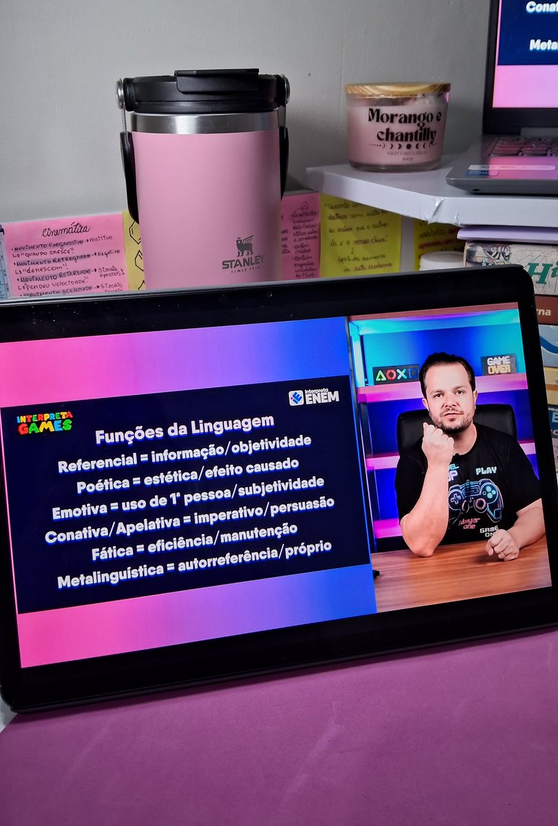 studyre_'s tweet photo. De todos os professores, o Lauro é um dos que eu sempre vou ter respeito e admiração. Ele entregou aulas de revisão gratuitas e de altíssima qualidade, sempre demonstrando preocupação com o aluno e com o tempo que a gente tem pra estudar, sem exagerar no conteúdo, só o que realmente importa. Já fiz o curso dele no começo do ano e posso dizer que as aulas do YouTube têm o mesmo nível de qualidade do curso. Admiro muito o trabalho e a dedicação dele.