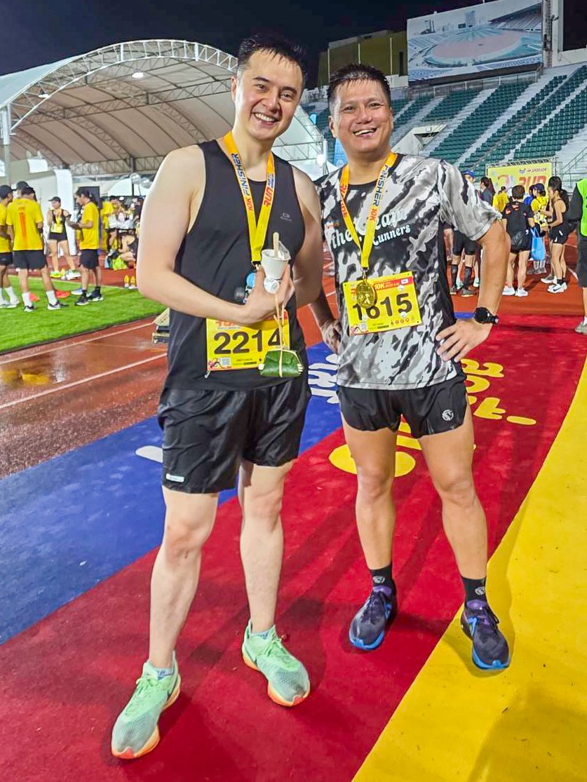 NinjaTooK's tweet photo. 💛 ลุงตุ๊ก และ ผองเพื่อน ที่งาน TCP-SPONSOR RUN: RUN TO REFRESH 🫶 ดีใจที่ได้เจอกันครับ 🥰 ep.2
#TCPSPONSORRUN #RuntoRefresh
#TCPGroup #Sponsorthailand
#tookkyrun https://t.co/LPjCZmUWgB