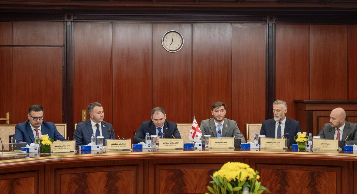 لجنة الشؤون الخارجية في #مجلس_الشورى برئاسة عضو المجلس رئيس اللجنة معالي الأستاذ عقلاء العقلاء، تلتقي وفد لجنة الصداقة البرلمانية الجورجية السعودية في برلمان جورجيا، وذلك في إطار الزيارة الرسمية التي يقوم بها الوفد إلى المملكة.